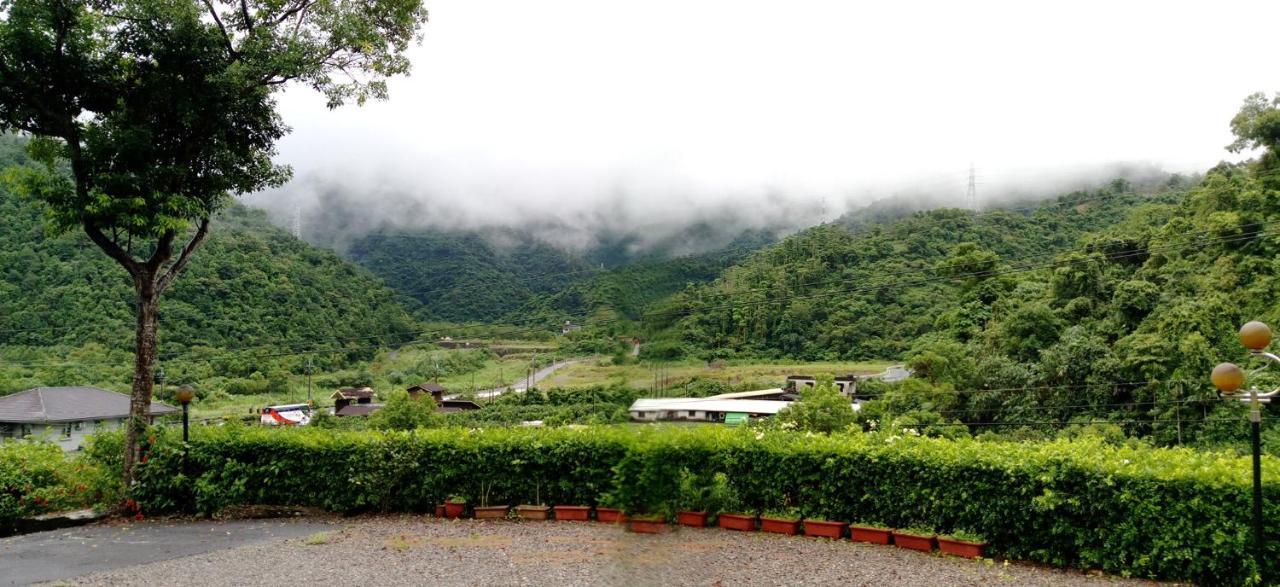 Song Lin Homestay Dongshan  Exteriör bild